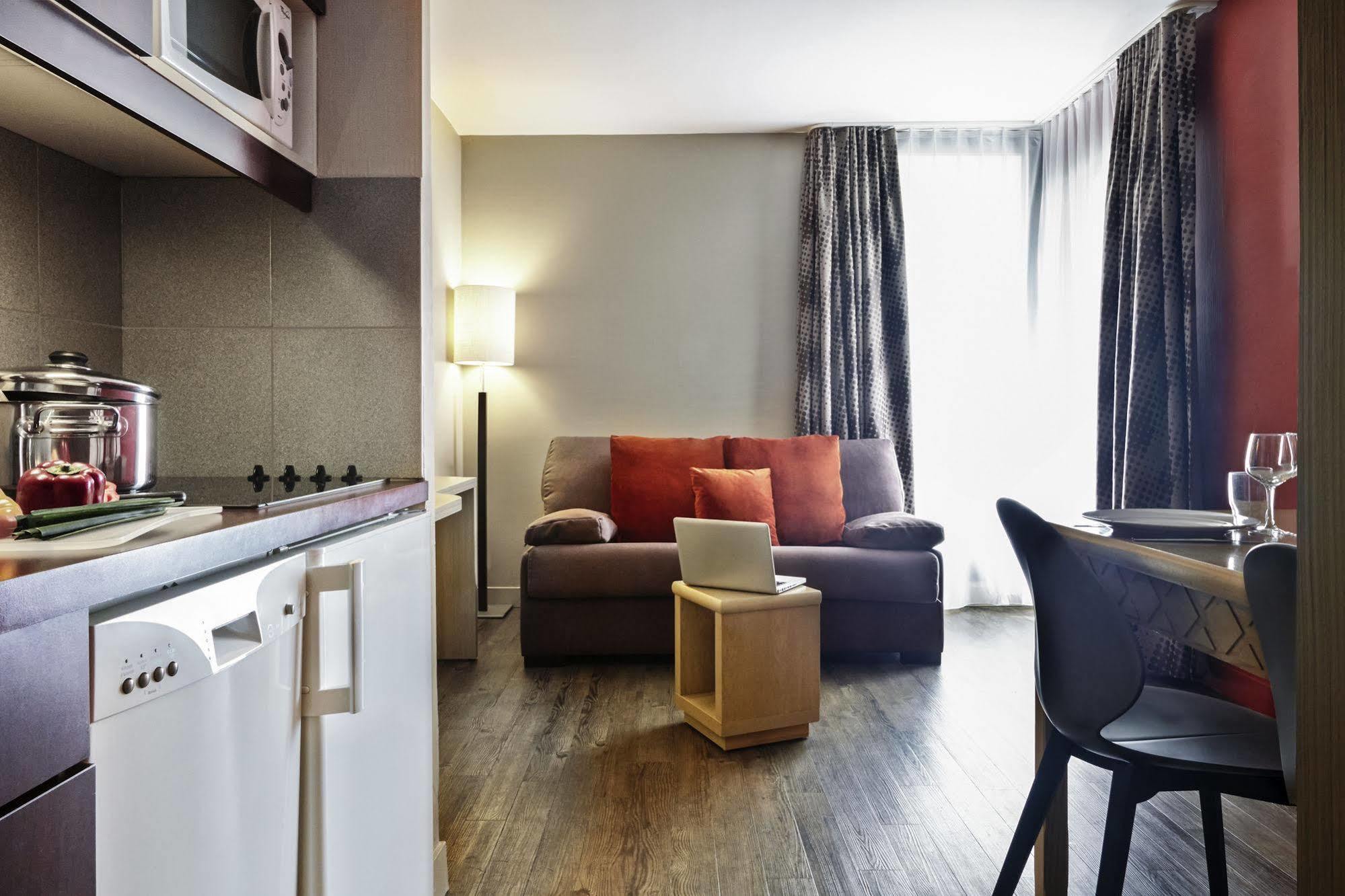 Comfort Aparthotel Marseille Prado Exterior photo